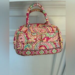 VERA BRADLEY LOLA HANDBAG CAPRI MELON RETIRED PATTERN.